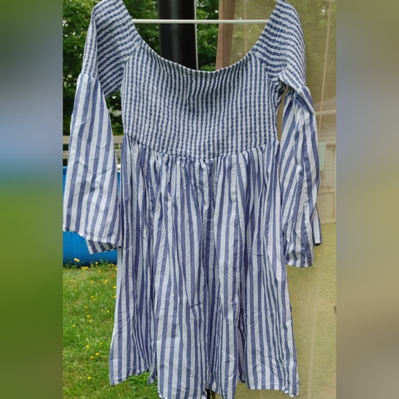 Torrid. Smocked Skater dress SZ.2 NWOT - Picture 3 of 7